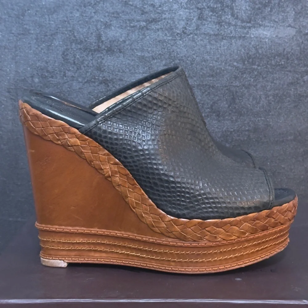 Modern Vintage Black Leather Brown Wedge Mules Size 7